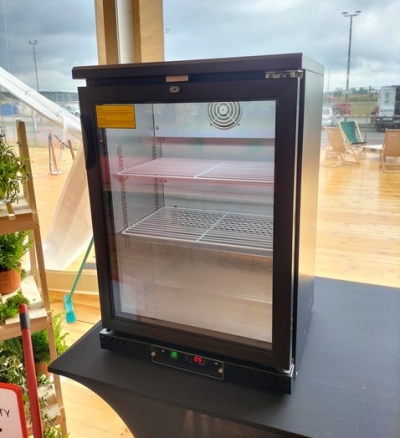 Lodówka na wynajem, witryna chłodnicza do butelek - A-Babiel Wypożyczalnia Olsztyn, Ostrołęka